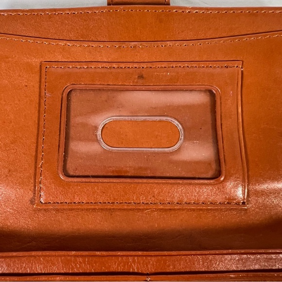 Hobo International Long Bi-Fold Leather Wallet w/ Snap Pouch & ID Display - Picture 15 of 16